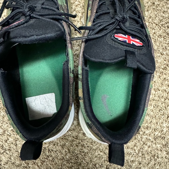 Nike Air Max - Picture 5 of 5